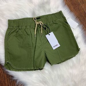 𝅺HUDSON Olive Surplus Chambray Pull On Shorts